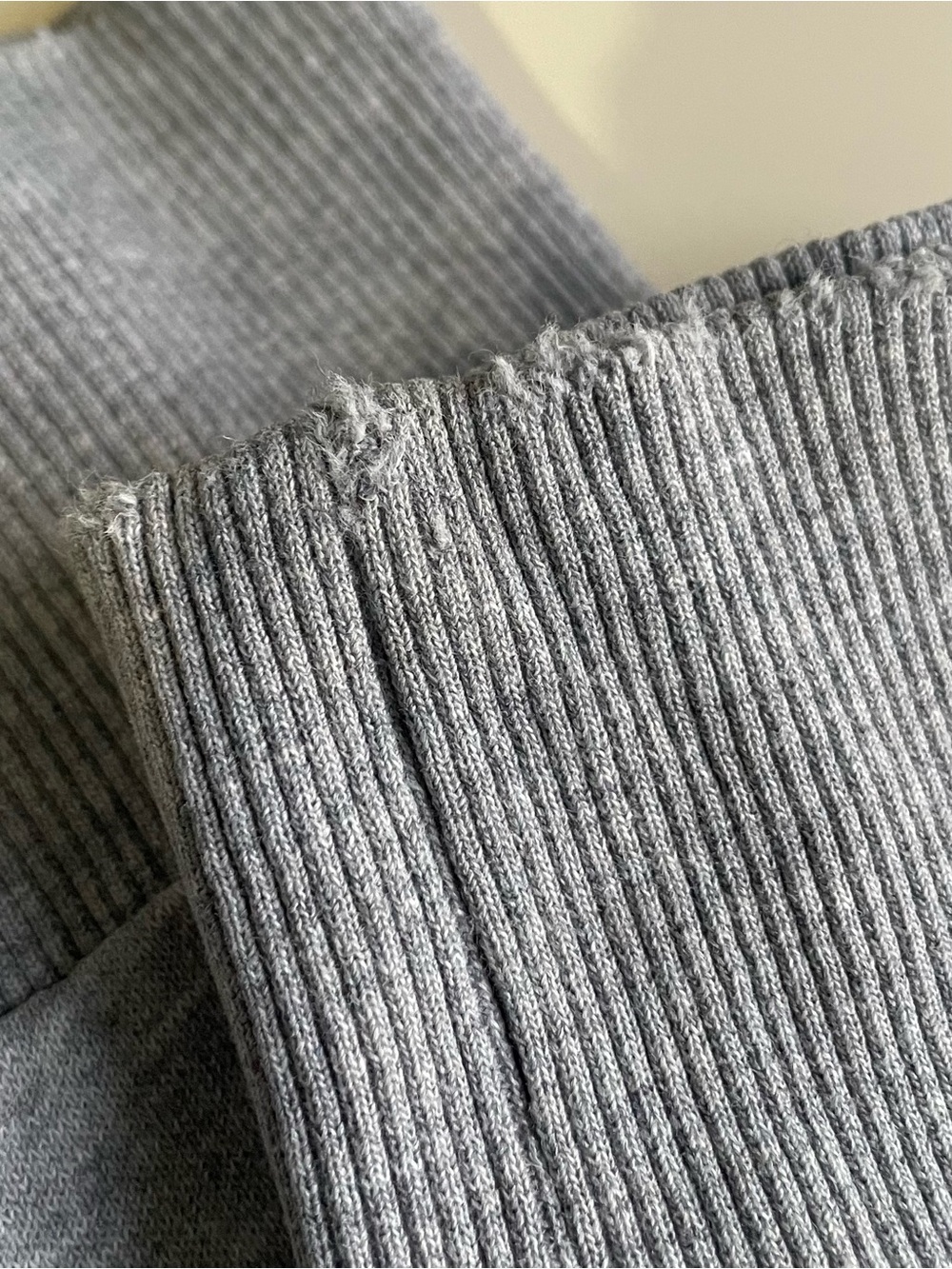 Under Armour Grey Crewneck Sweatshirt - Men's Size Medium - Logo Big - Picture 2 of 8